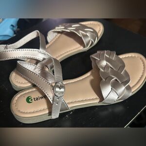 Ataiwee Women's Flat Slide Sandals Size 8.5 US - Adjustable Lace-up Cross-strap